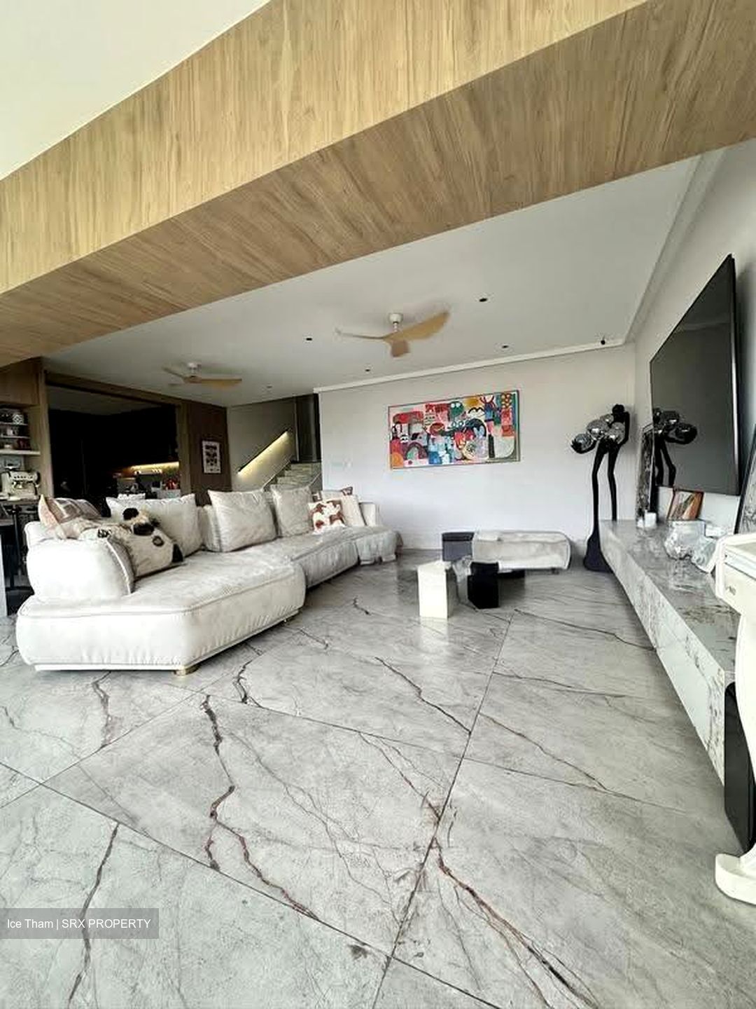 Townhouse Apartments (D9), Apartment #617655621